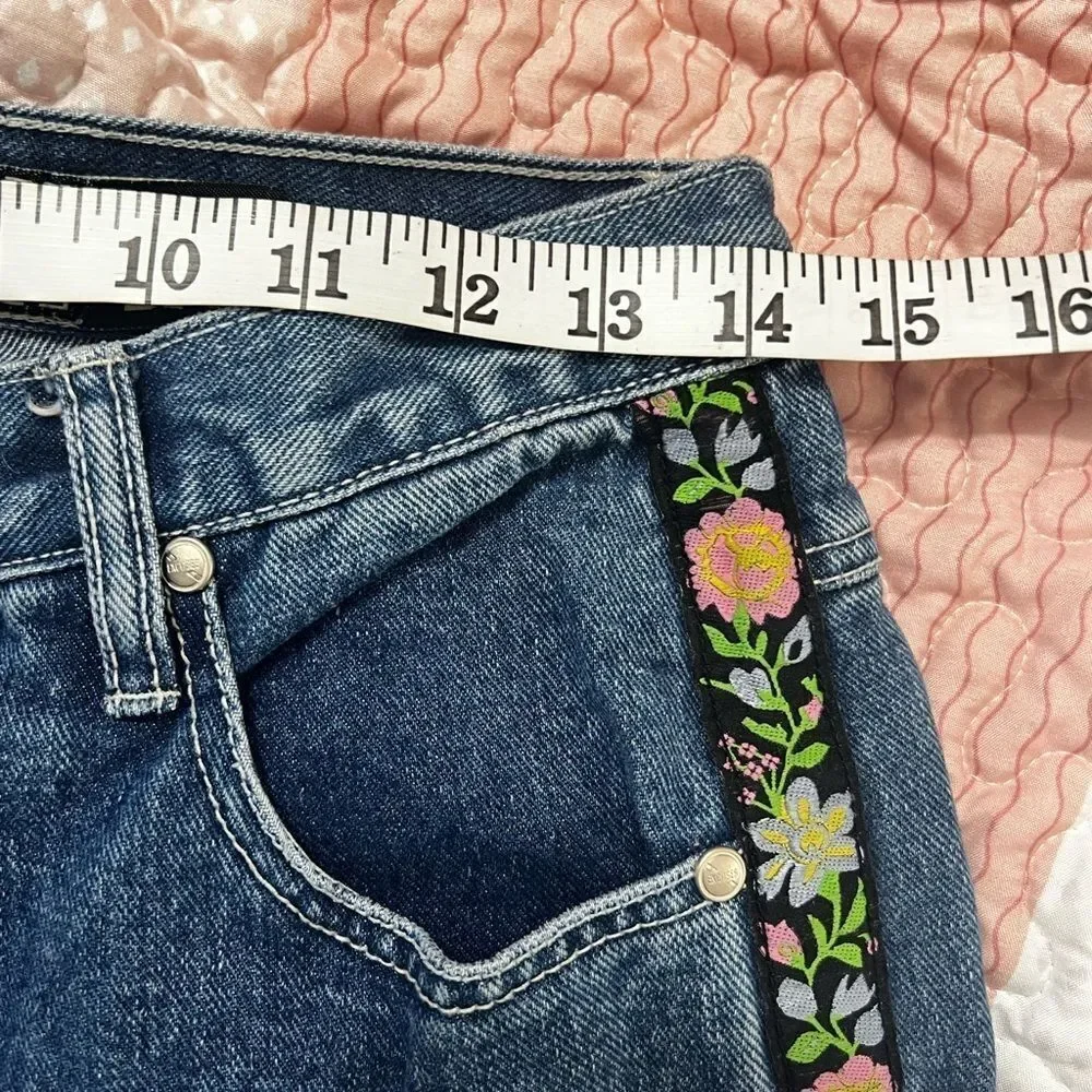 Womens Vintage Wide Leg
Baggy Jeans No Excuses 8 - Picture 12 of 14